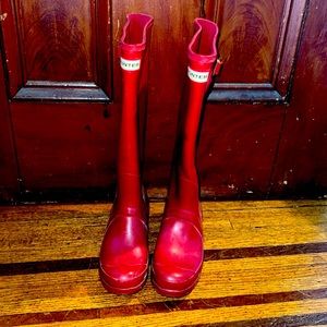 Hunter boots size 6
